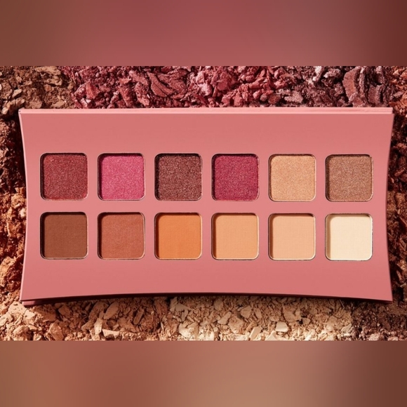 Illamasqua | Unveiled | Artistry Palette | Eyeshadow Pallet | NEW | NWT | - Picture 3 of 9